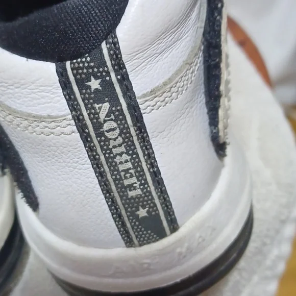 NIKE MENS AIR MAX SIZE 9.5 IN A BEAUTIFUL BLACK AND WHITE LEATHER UPPERS 😍 👌 ♥ - Picture 6 of 8